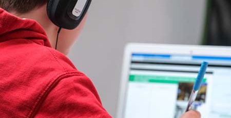 5 Strategies to Stay Motivated While Learning Spanish Online