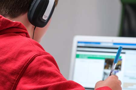 5 Strategies to Stay Motivated While Learning Spanish Online